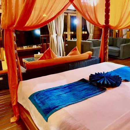 Seahouse Bali Indah Beach Inn